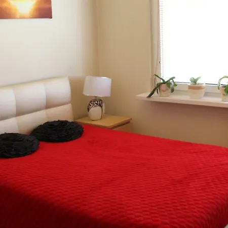 3 Stawy Apartament 卡托维兹